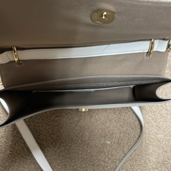 Express white bag with half gold chain strap. Never used! - Picture 3 of 4